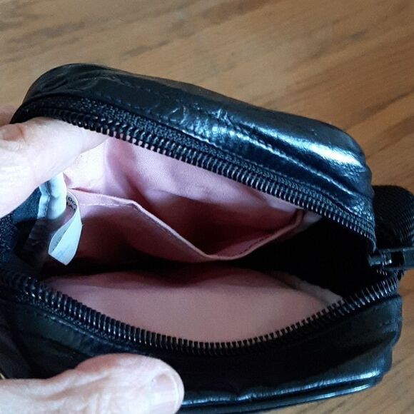 Quilted silk and leather fanny pack - Picture 6 of 6